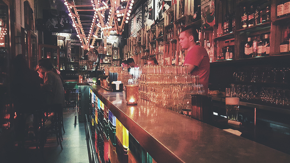 bar in budapest