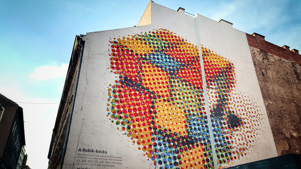 budapest wall